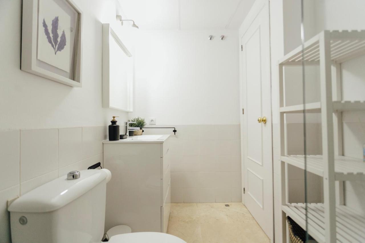 Apartmán Reformed And Bright- 2Bdr 1Bth- Nervion Sevilla Exteriér fotografie